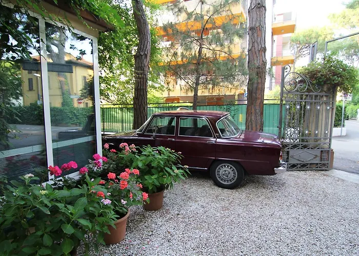 Garni Picnic Hotel *