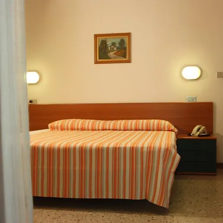 Garni Picnic Hotel *