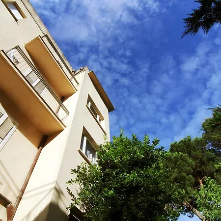 Garni Picnic Hotel *