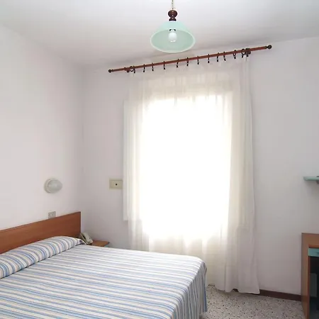 Garni Picnic Hotel *