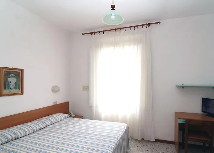 Garni Picnic Hotel *